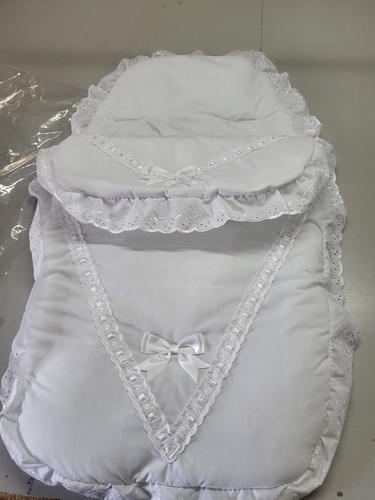 Baby girls boys all white - /,